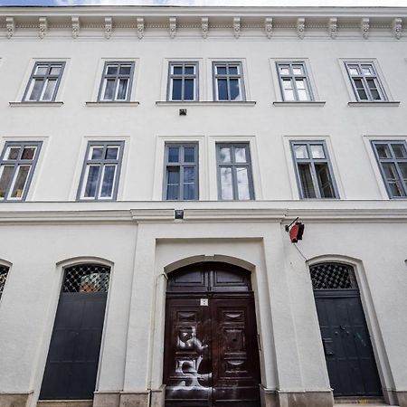 Bpr Stylish Vagabond Apartment With Ac Budapest Esterno foto