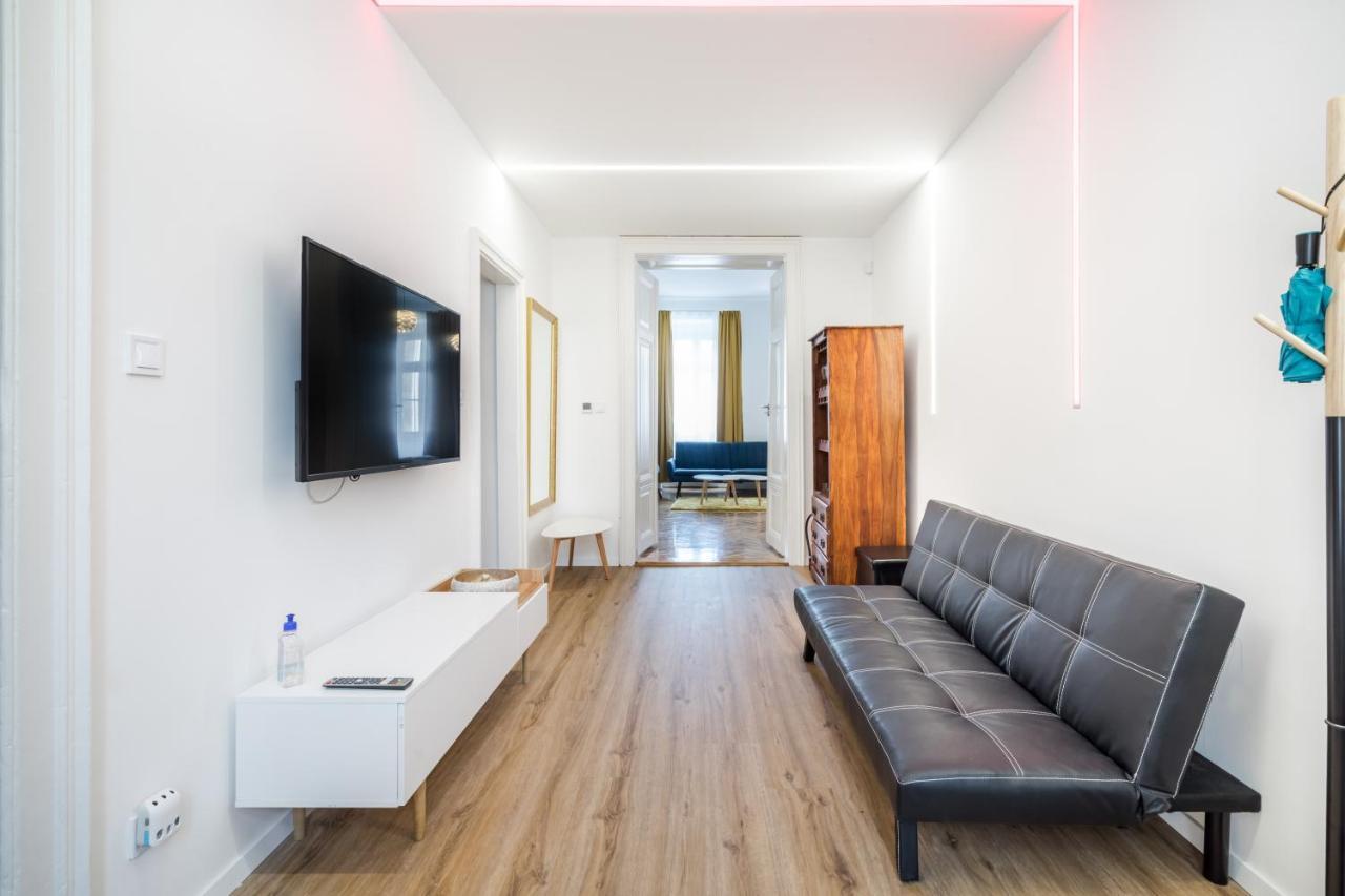 Bpr Stylish Vagabond Apartment With Ac Budapest Esterno foto
