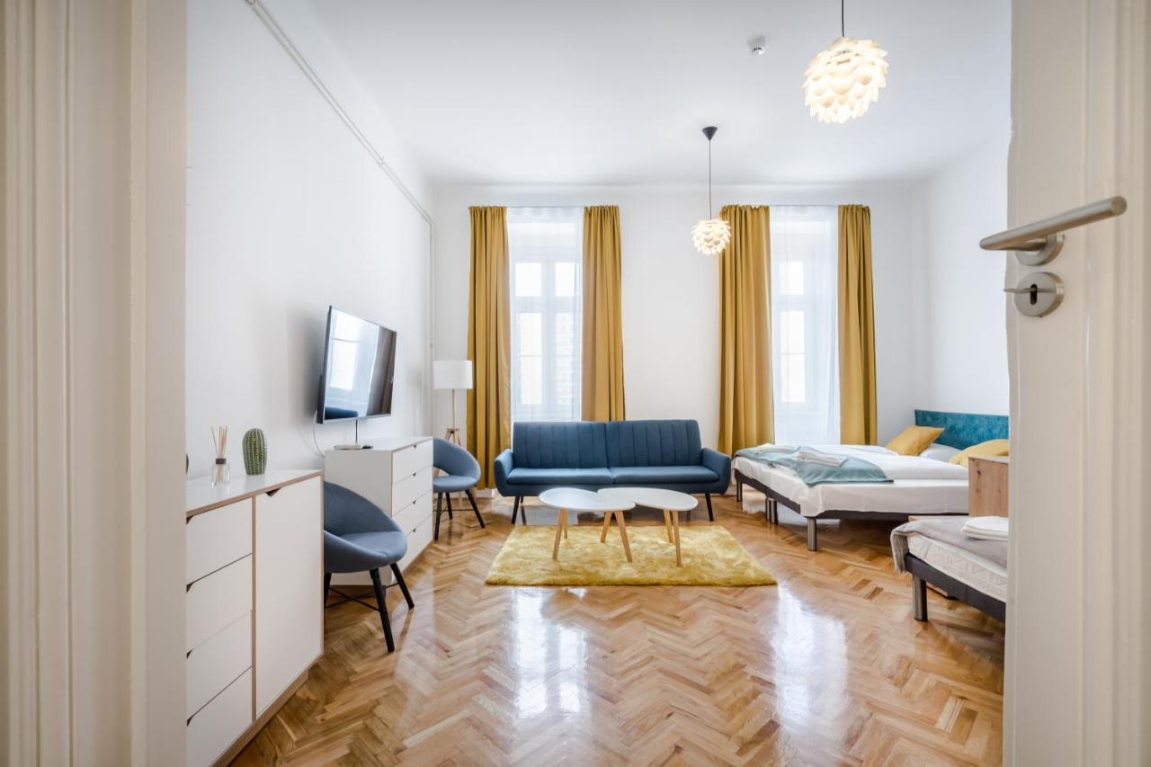 Bpr Stylish Vagabond Apartment With Ac Budapest Esterno foto
